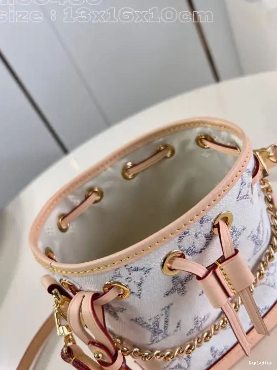 Cheap NOÉ-13*16*10cm VUITTON NANO LOUIS 0505